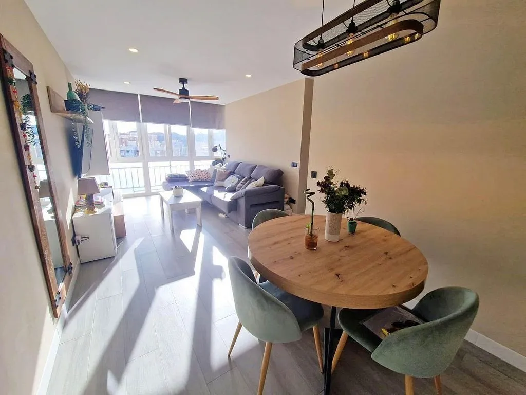 Salle à manger - Apartment with A/C and Views in Palmilla, Málaga