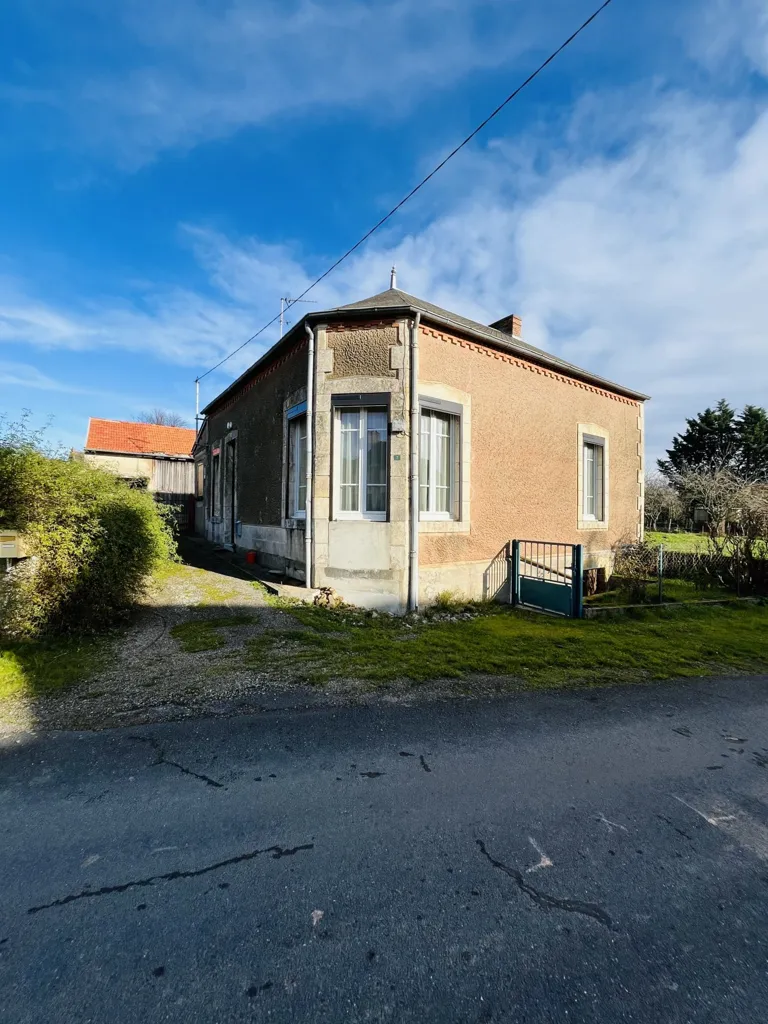 Esterno - Charming House with Workshop near Montluçon