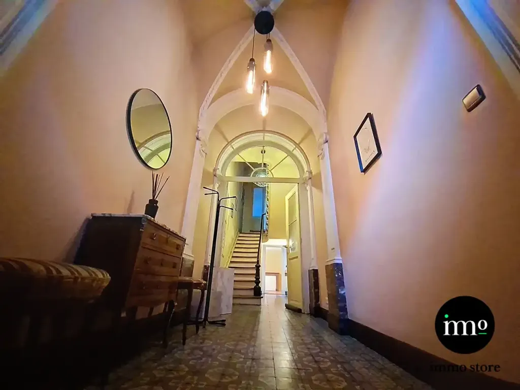 hallway_entrance