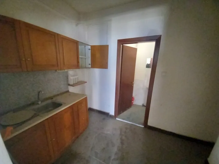 Cuisine - Three-Storey Shop with City View in Serres Centre