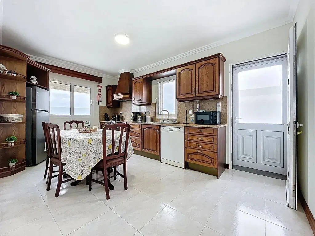 Salle à manger - Villa with Beach Access in Livramento