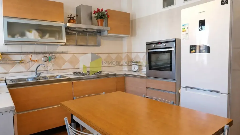 Cuisine - Bright Apartment with Sea View in Pisa