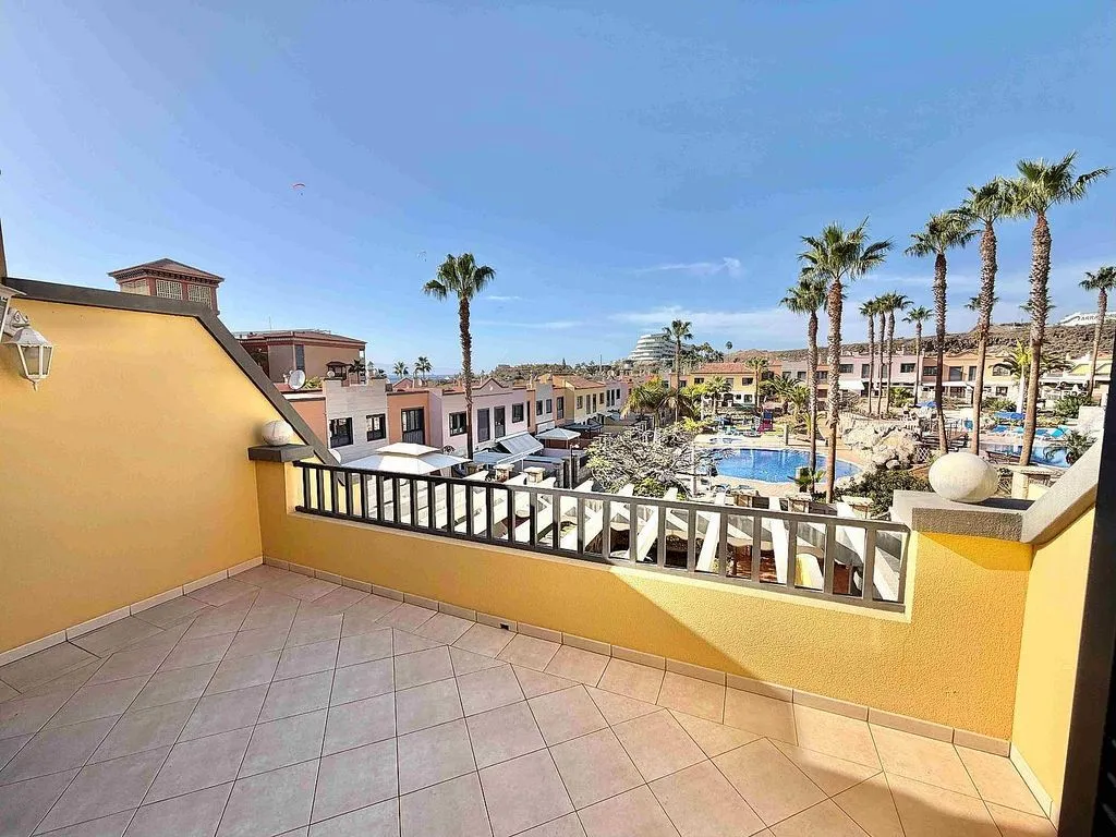 Terrass - Luxury Semidetached House with Sea View in Adeje