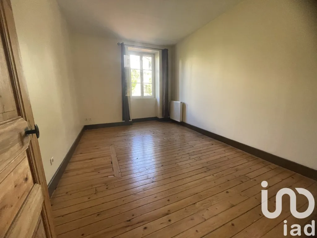 Rooms - Bright Apartment with Balcony in Vals-les-Bains