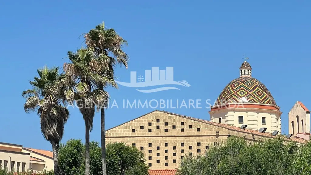 Villa with Seafront Potential in Alghero