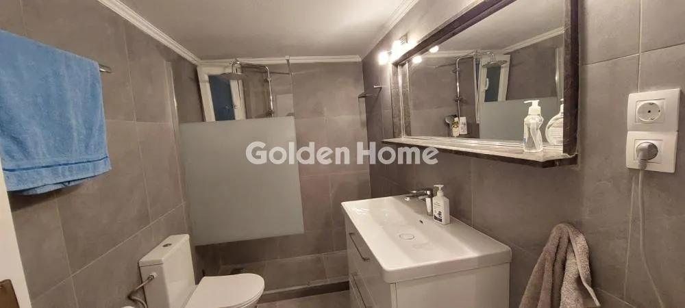 Vannitoad - Bright Apartment with Balconies in Pagkrati