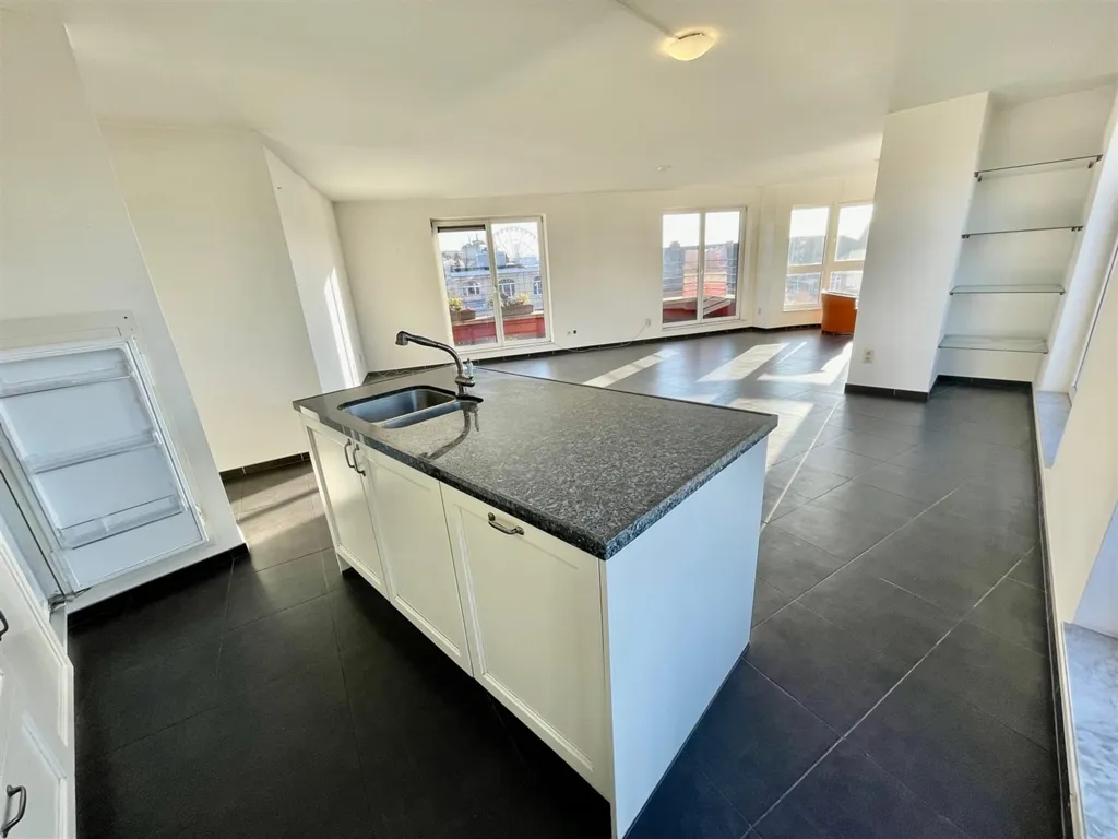 Köök - Penthouse with 300° View in Brussels