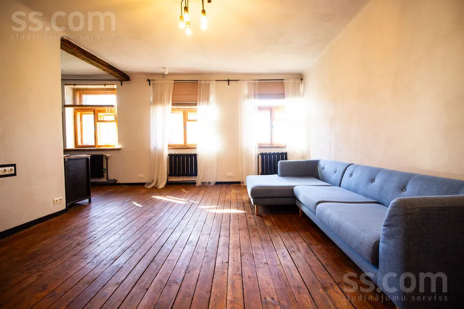 Elutuba - Historic Two-Bedroom Flat in Daugavpils