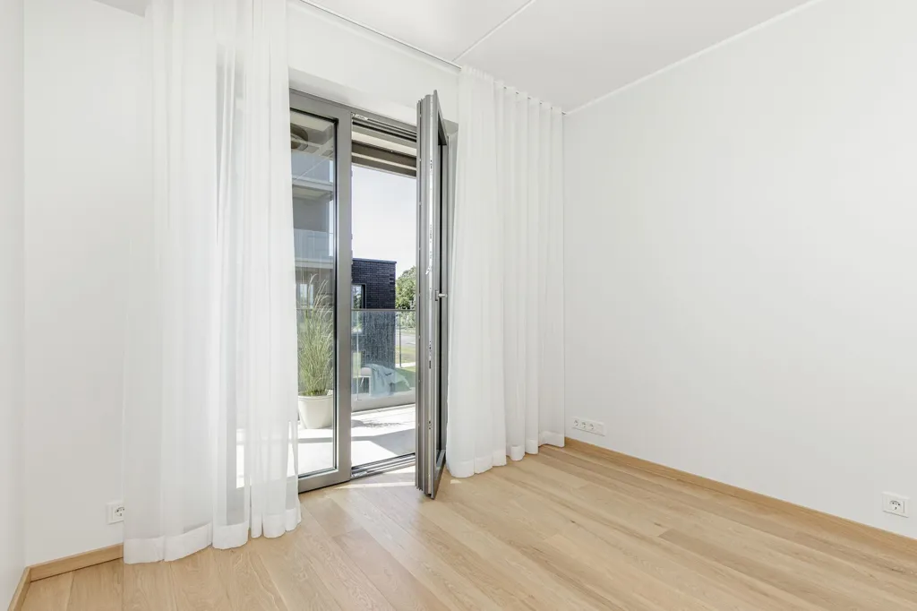 other_room