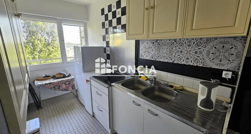 Cuisine - Appartement 3 Pièces avec Vue Seine à Le Pecq