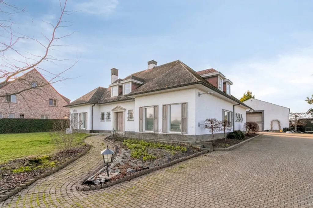 Maison 6 chambres à Lede