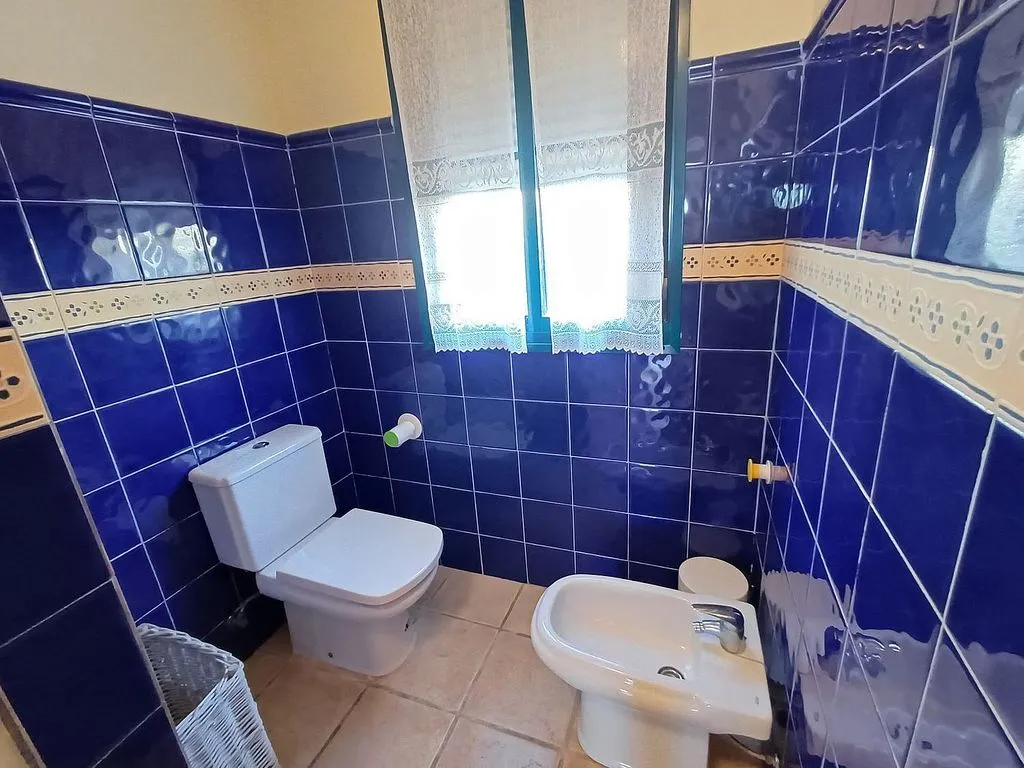 Bathrooms - Apartment with Pool and Terrace in La Alcaidesa
