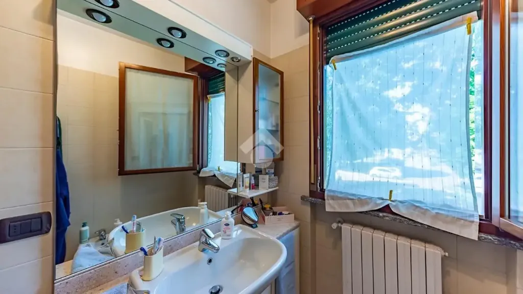 Bagni - Trilocale with Balcony in Lainate