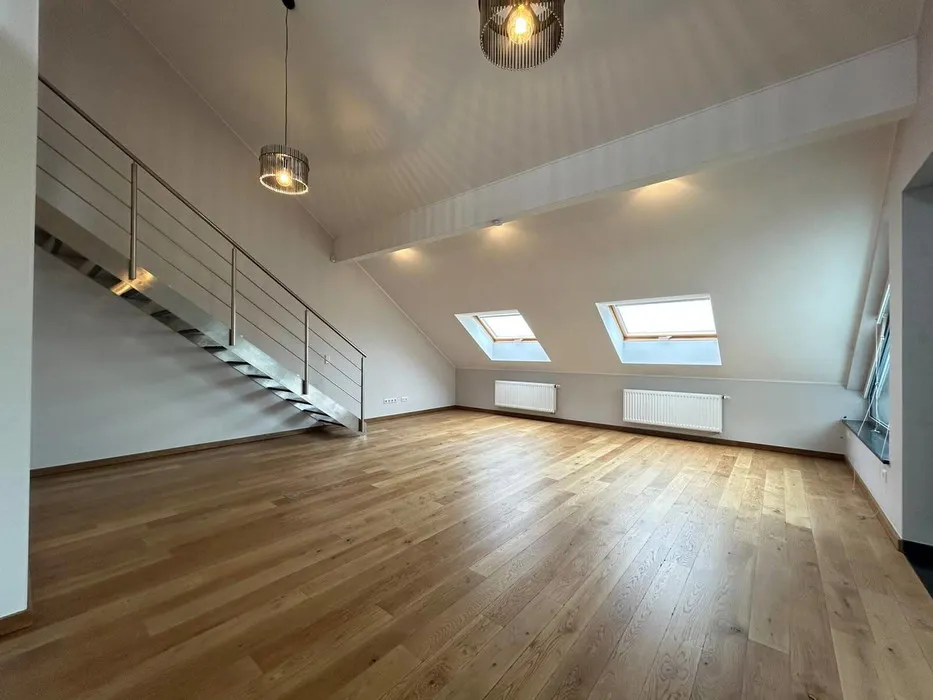 Luxury Duplex with Terrace in Hassel