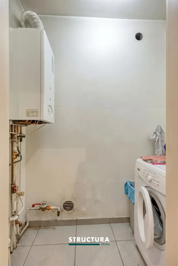 Pesuköök - Spacious Apartment with Terrace in Residency