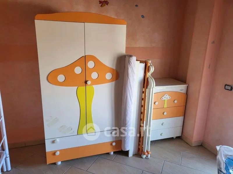 Magamistoad - Three-Bedroom Apartment with Private Parking in Malnate