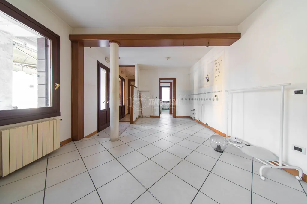 Esik - Trilocale with Private Garden in Abano Terme