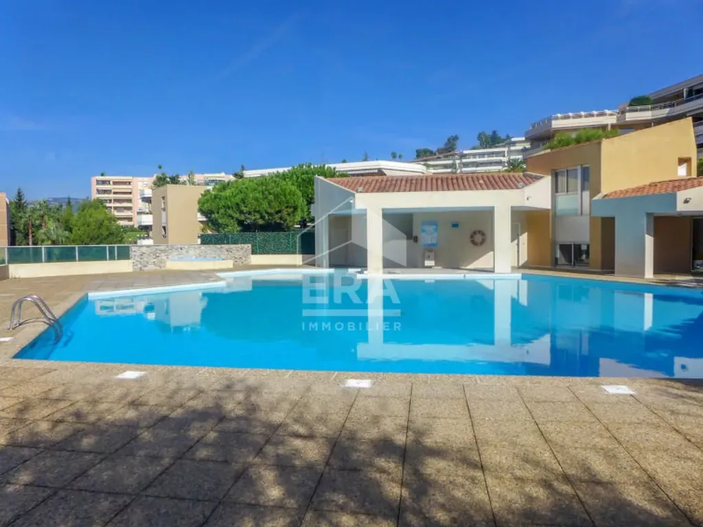 Bassein - Studio with Balcony on Nice's Corniche Fleurie