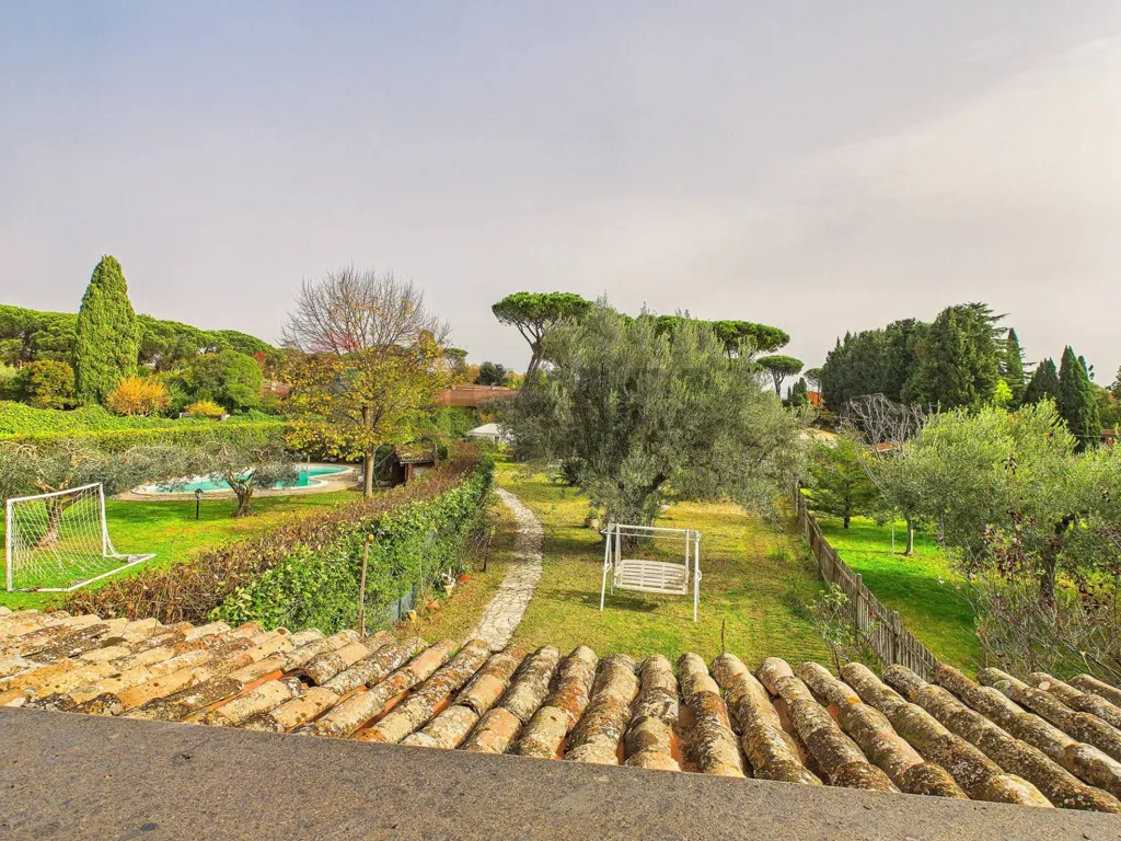 Giardino - Rustic-Style Semi-Detached Villa in Formello