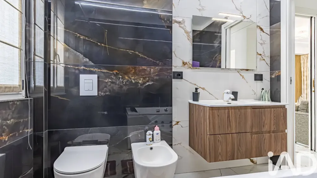 Salles de bain - Luxury Penthouse with Terraces in Cantù