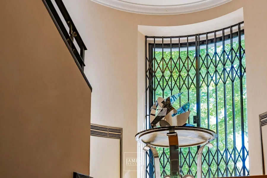 Toad - Art Deco Villa in Uccle's Observatoire District