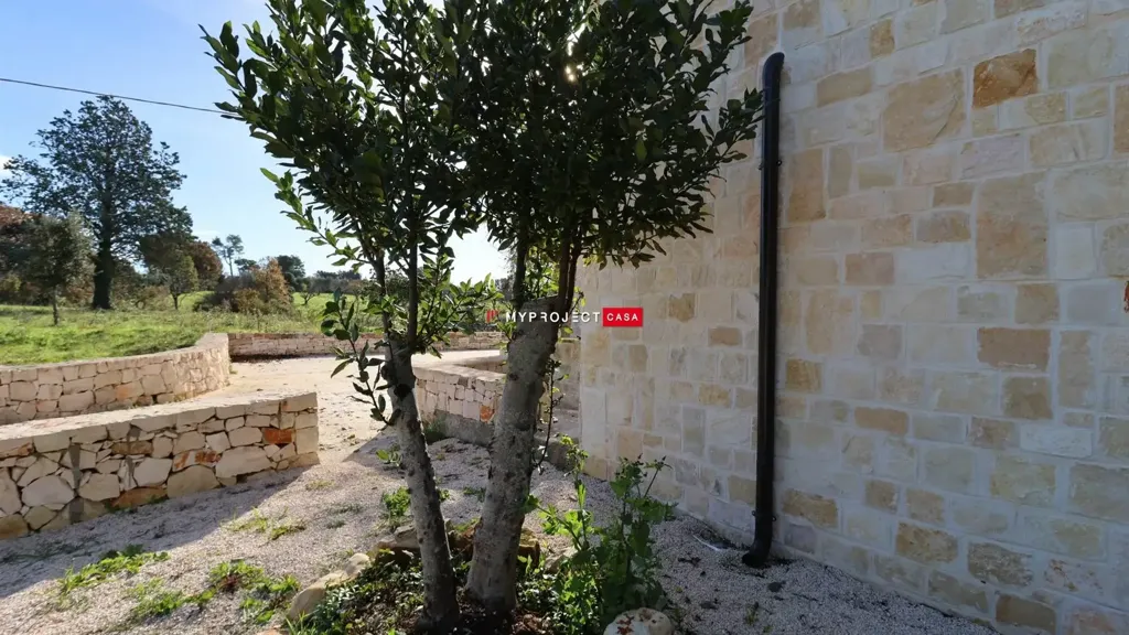 Garden - Restored Trullo with Garden in Cisternino
