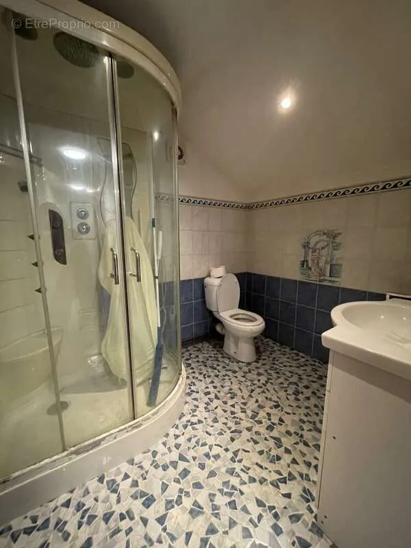 Vannitoad - Two-Home Ensemble with Garden in Village