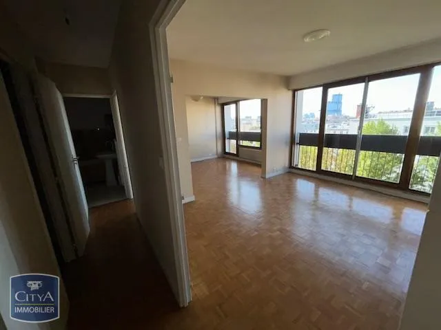 Elutuba - Grand Studio/T2 with View in Paris 17th
