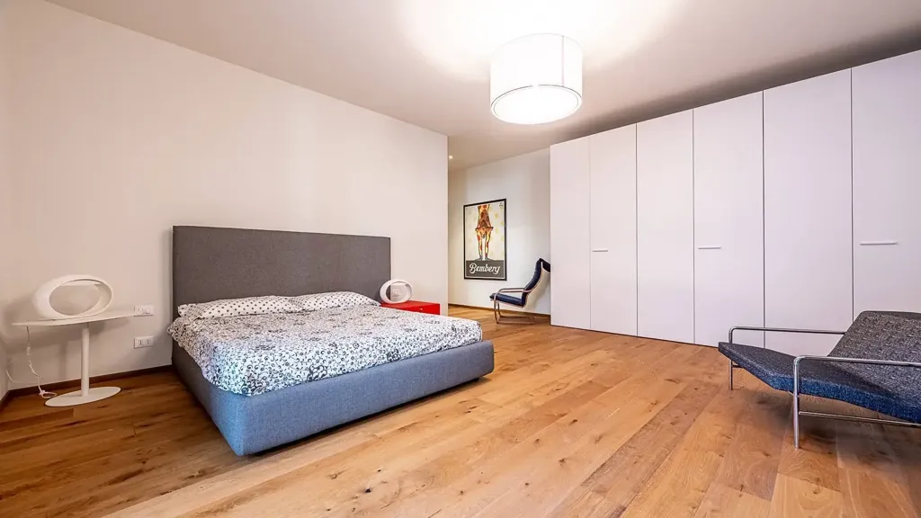 Chambres - Restored Apartment with Triple Exposure in Turin
