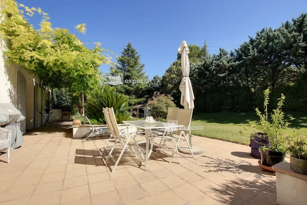 Terrace - 8-Piece Property with Pool in Aix-en-Provence