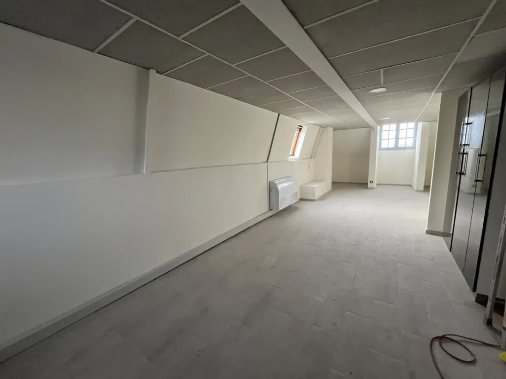 Stanze - Renovated Office Space in Saint-Denis Centre