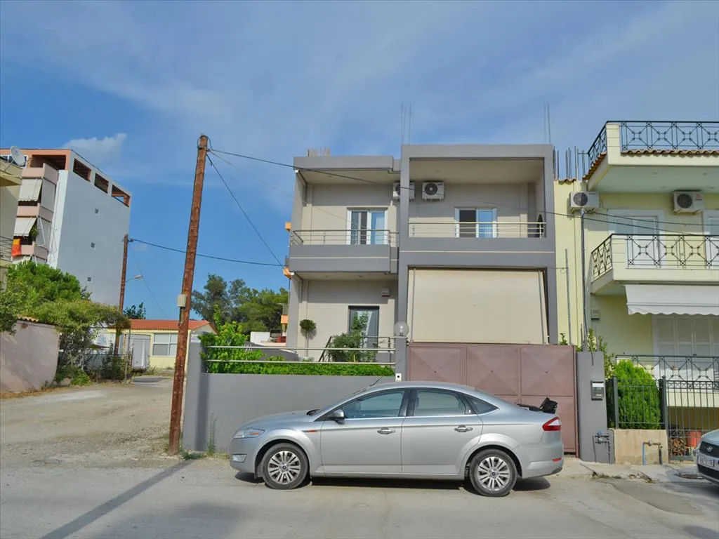 Appartement 6 pièces à Loutraki