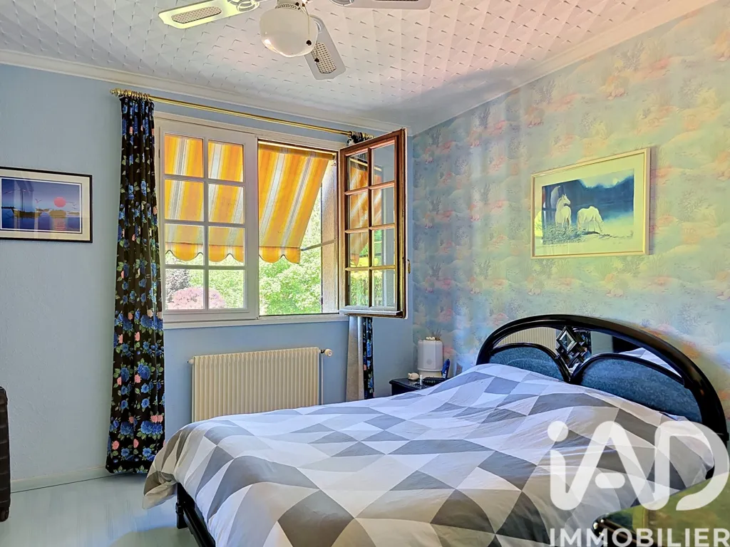 Chambres - Maison Traditionnelle avec Piscine à Saint-Germain-de-Pasquier