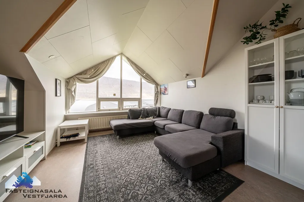 Soggiorno - Duplex with Balcony in Sudavik