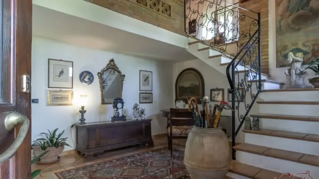 Esik - Villa with Garden in Copparo, Ferrara