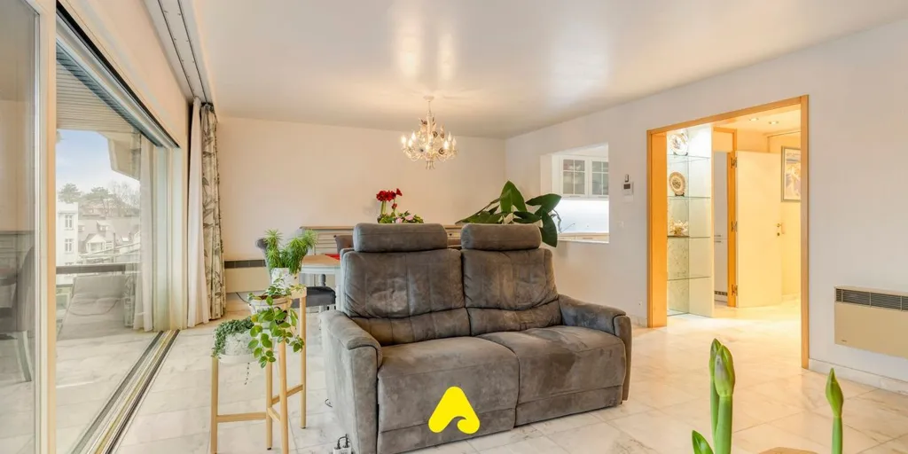 Séjour - Appartement Central avec Vue sur la Place à De Panne
