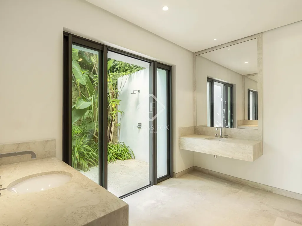 Bagni - Luxury Villa with Pool in Estepona