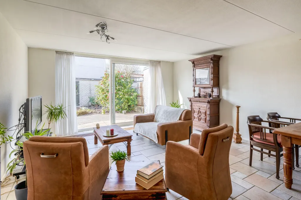 Dining Room - Corner House with Garden in Stadspolders