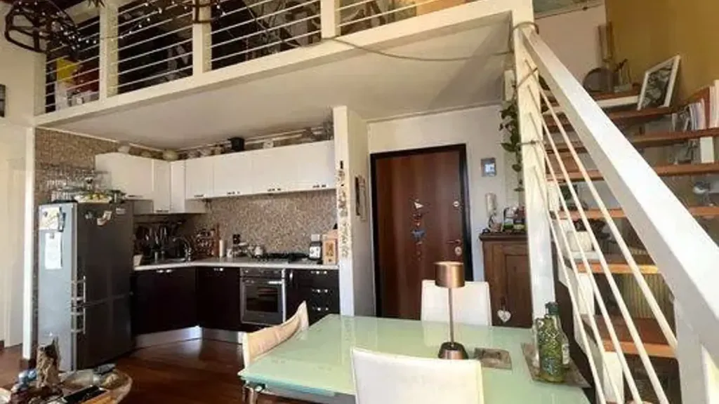 Cuisine - Modernised Bilocale with Balcony in Florence