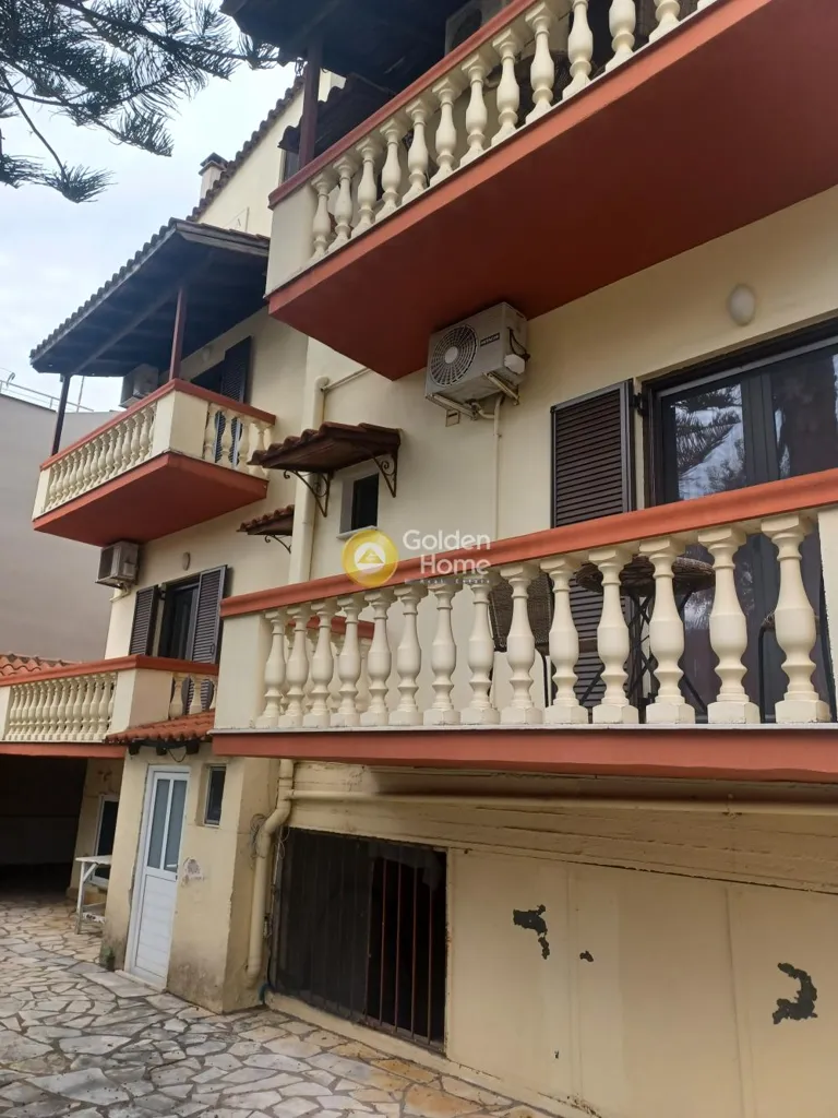 8-room commercial property in GR
