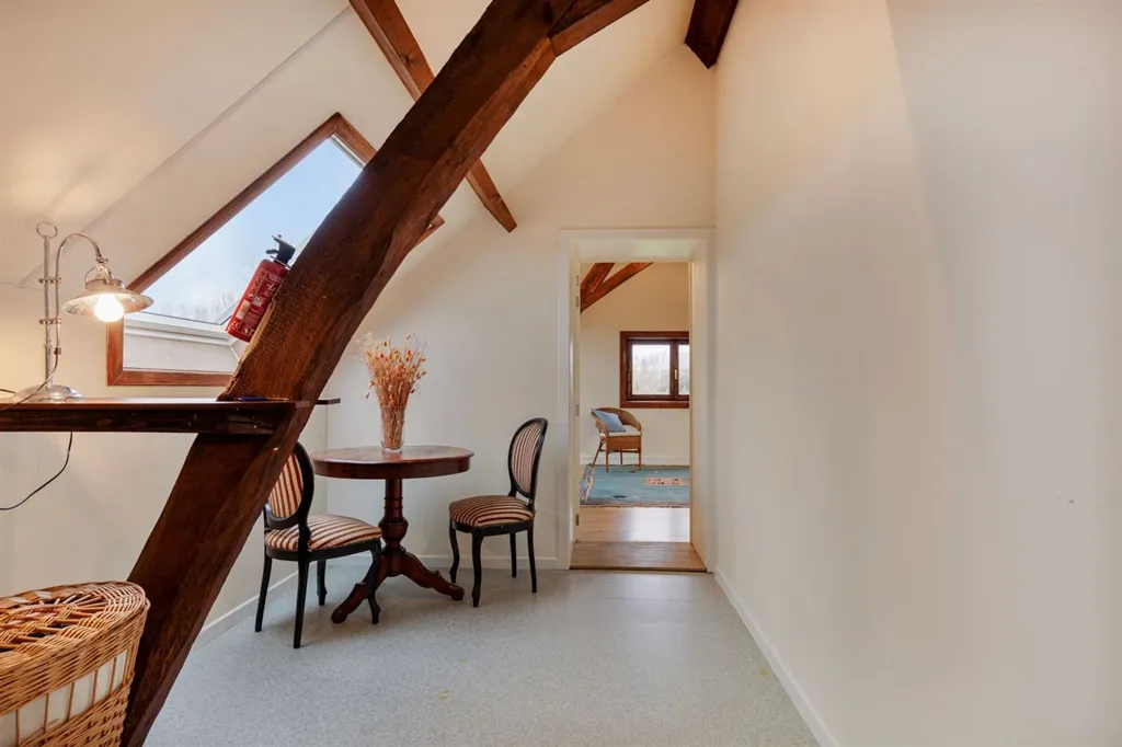 Toad - Spacious House with Garden in Herne