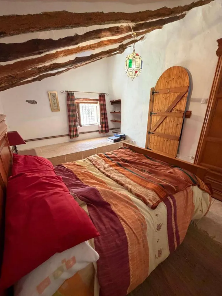 Chambres - 3-Bedroom House with Mountain Views in Oria