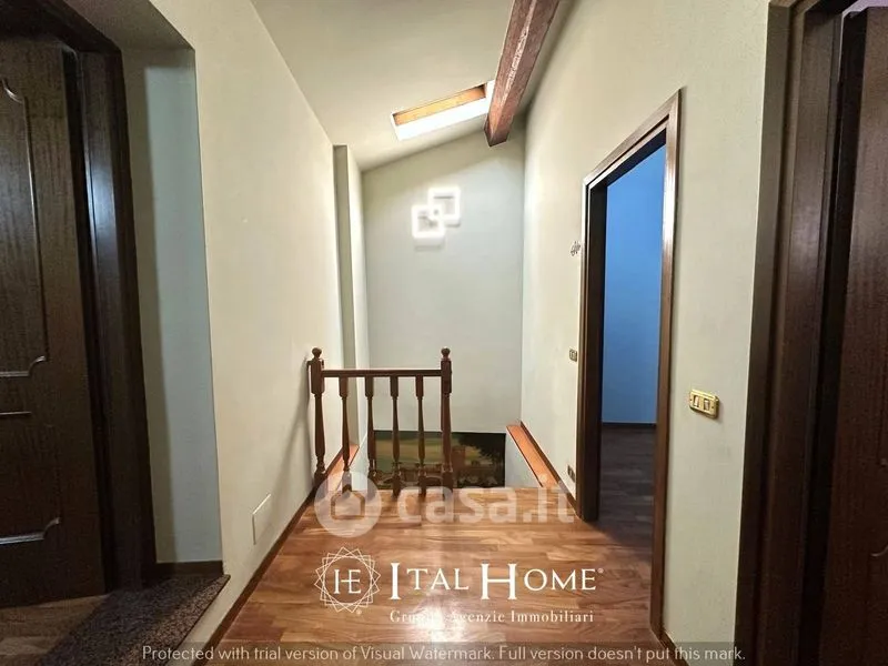 Esik - Two-Level Apartment in Corso Castelvecchio, Verona