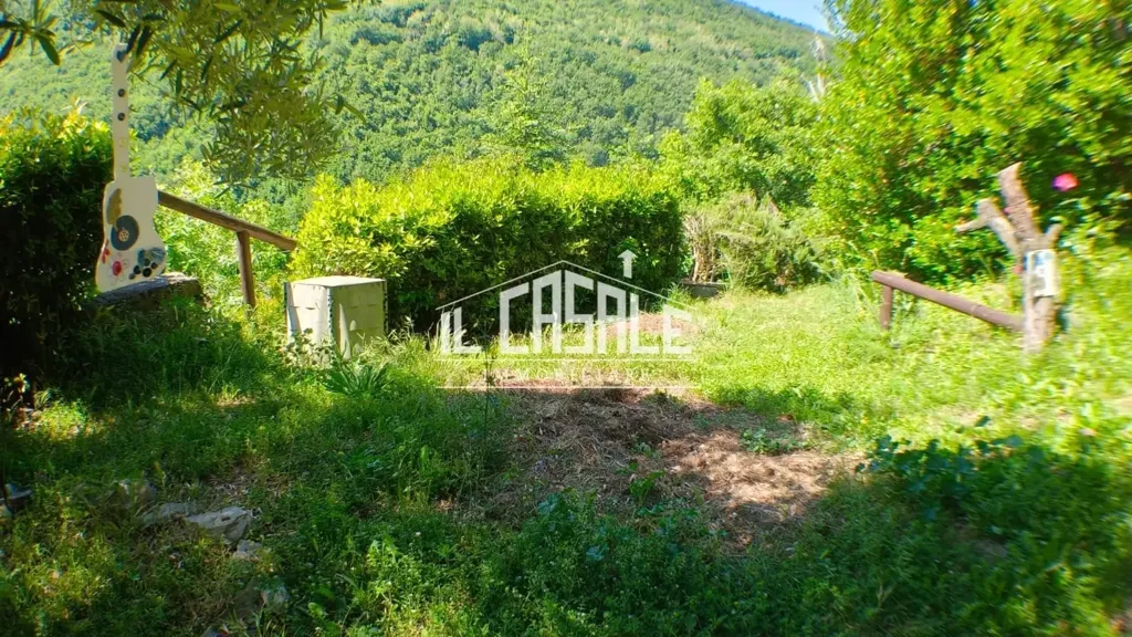 Garden - Rustic Cottage with Garden in Londa