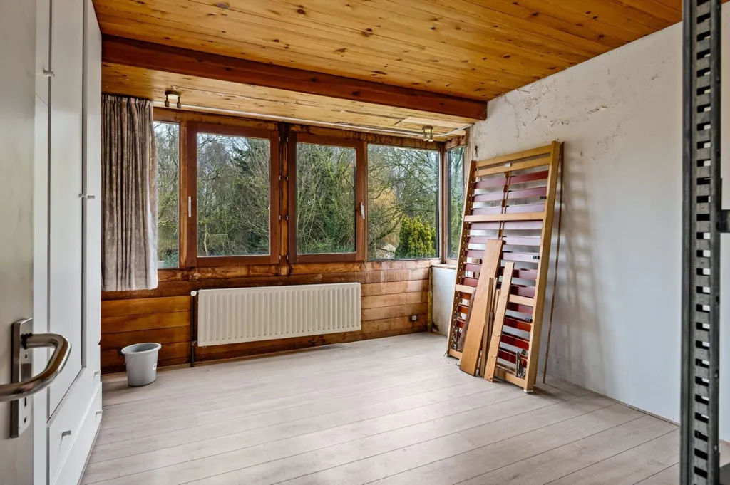 Chambres - Ferme à rénover avec écuries à Kapellen