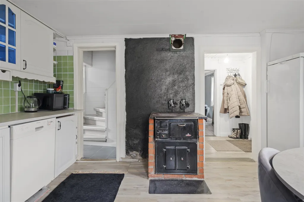 Cuisine - Charming Cottage with Workshop in Almero