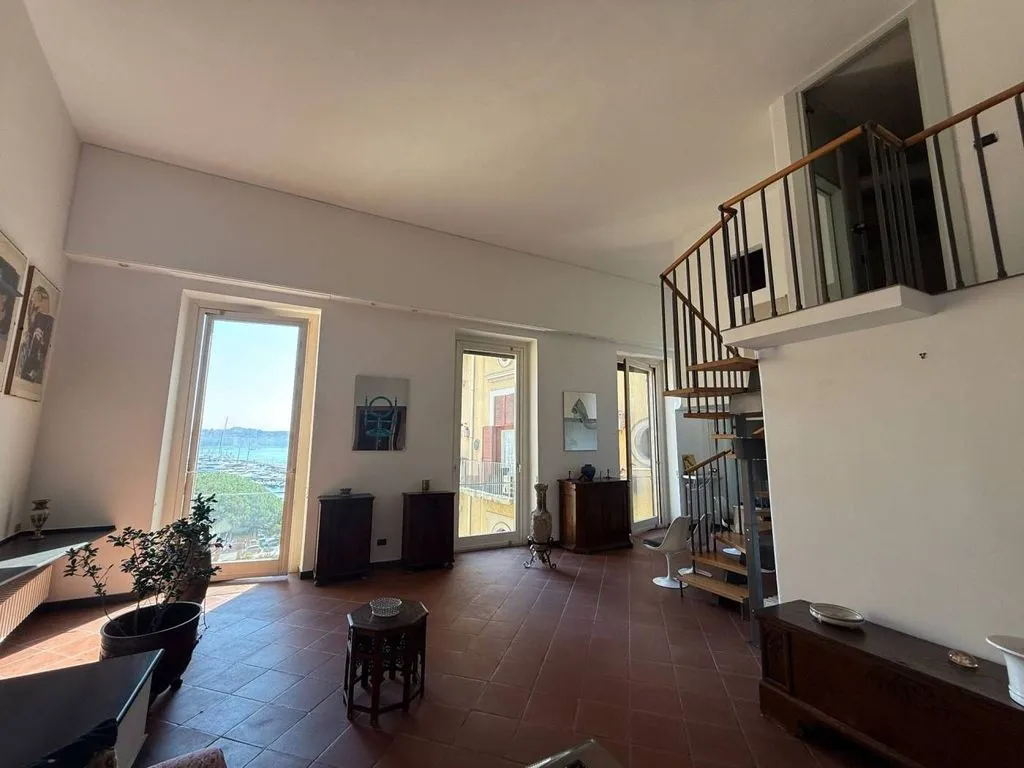 Soggiorno - Luxury Flat with Semi-Panoramic View in Naples