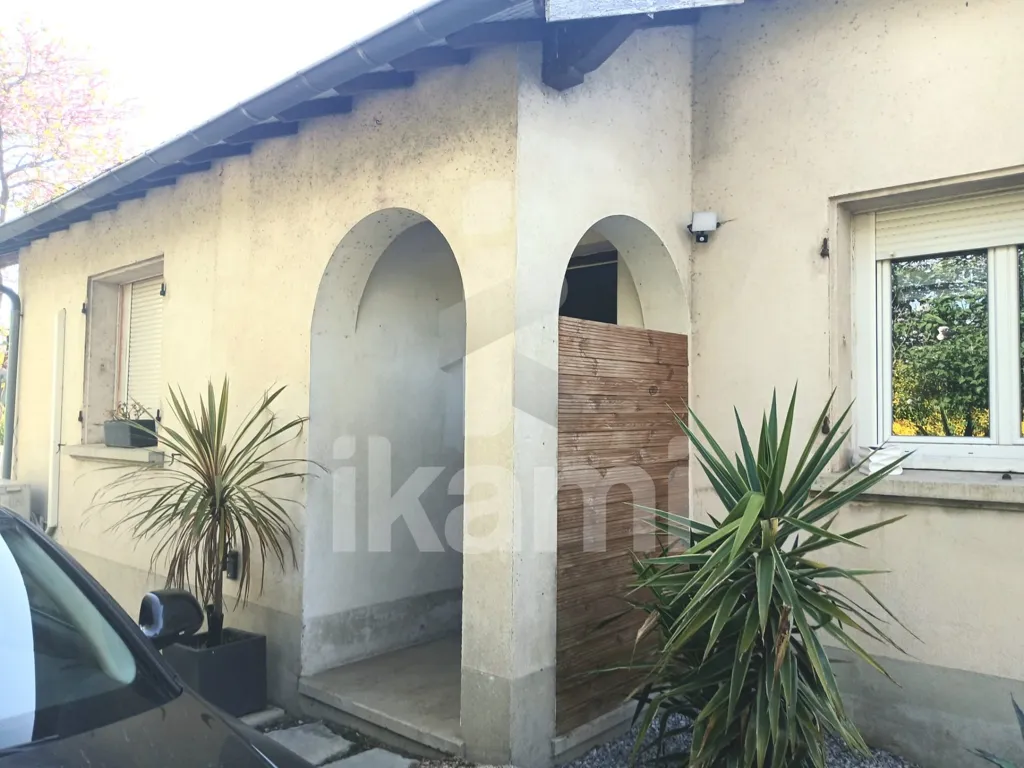 Exterior - 3-Bedroom House with Garden in Chabeuil