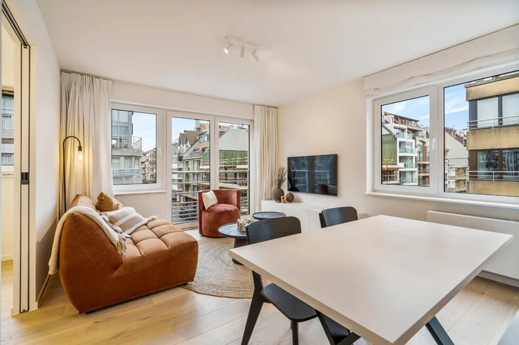 Elutuba - Turnkey Corner Flat in Knokke Centre