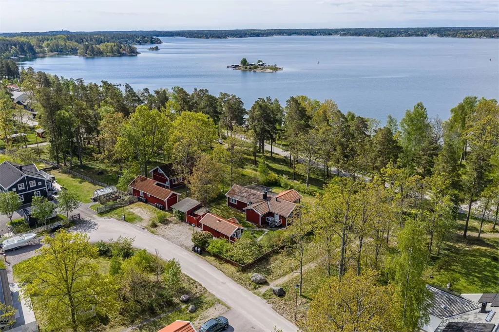 4-toaline maja asukohas Västerviks kommun